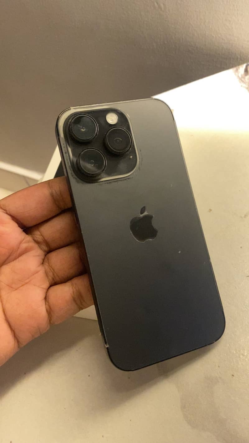 Apple iPhone 14 Pro 2