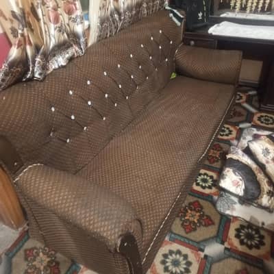 3 Seater Sofa Set – Good Condition | Stylish Design