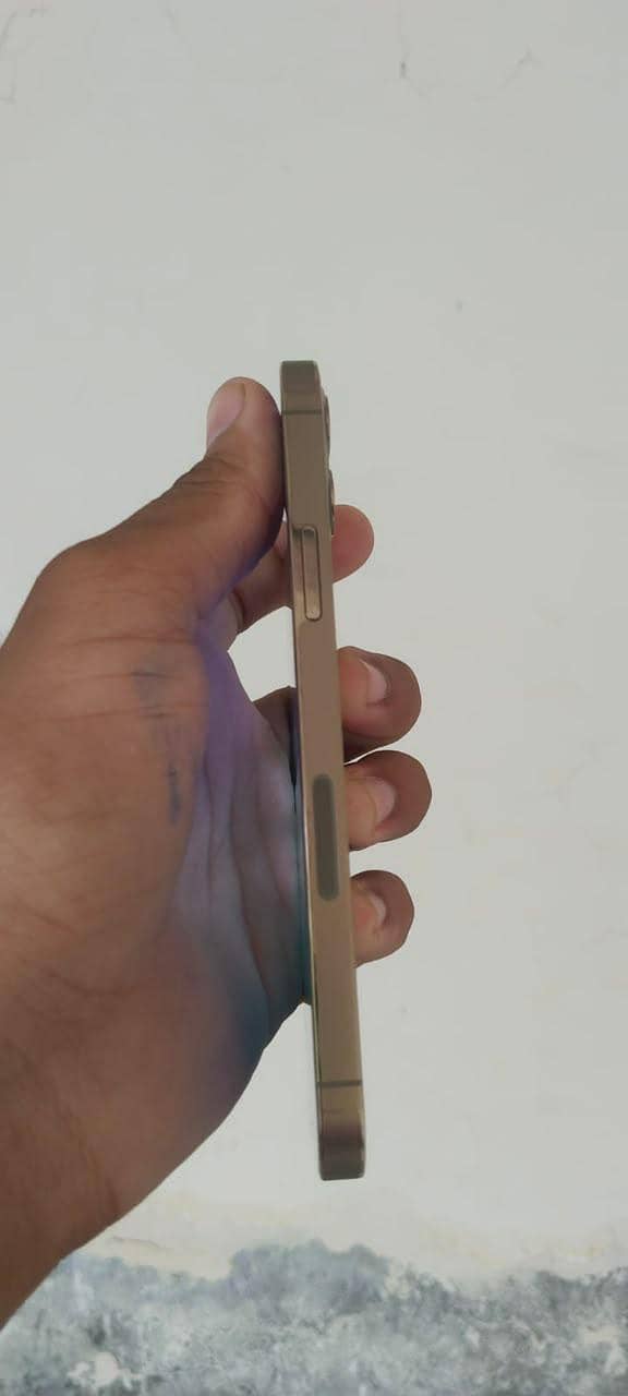 Apple iPhone 12 Pro 3