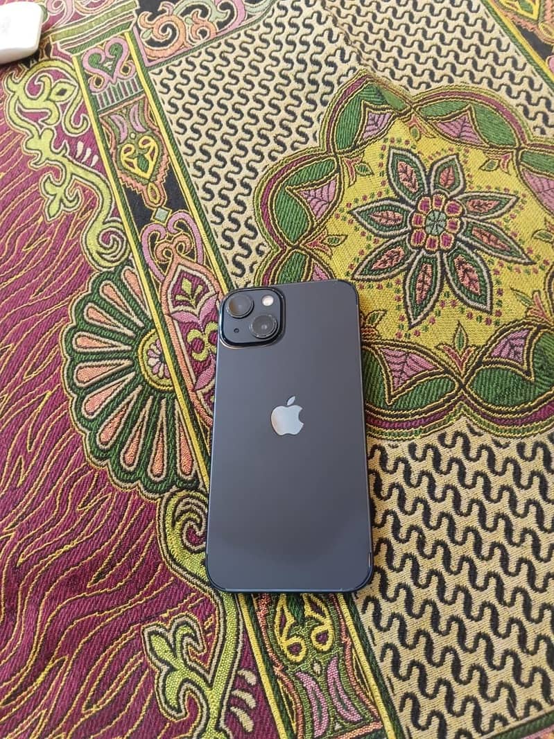Apple iPhone 13 0