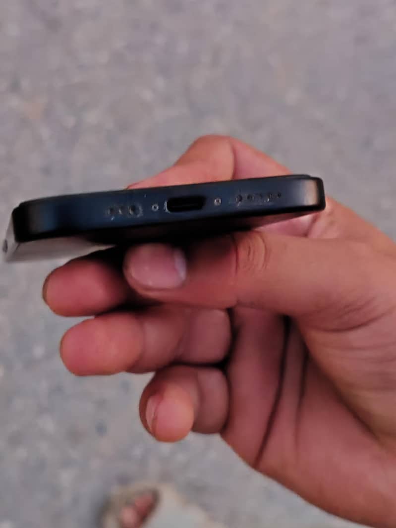 Apple iPhone 15 2