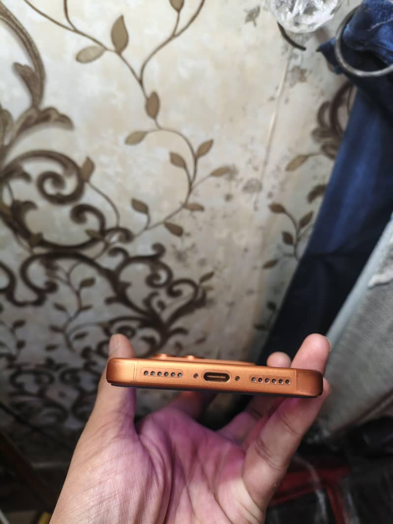 Apple iPhone 17 Pro Max 7