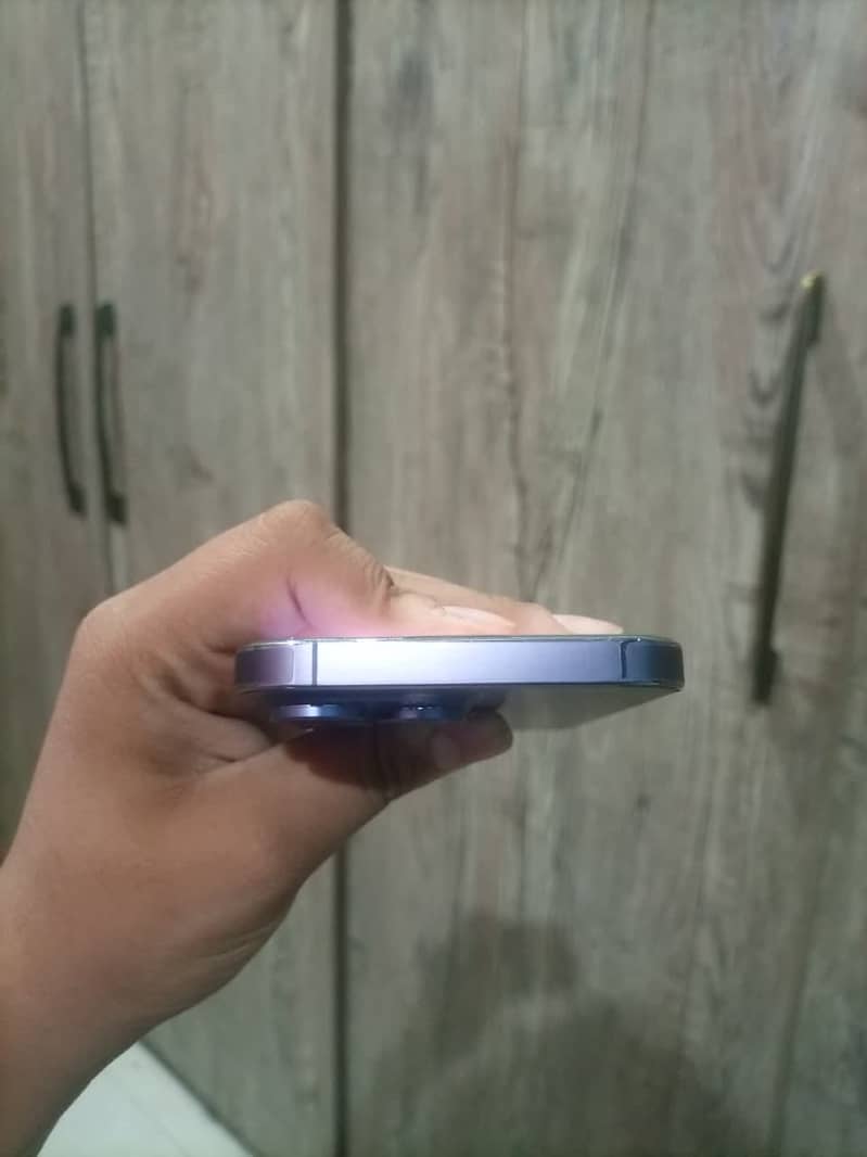Apple iPhone 14 Pro Max 4