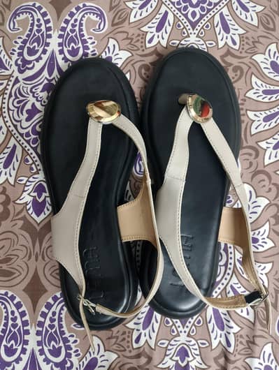 lama shoes brand new