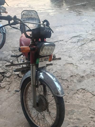 Honda CD 70 bike 2012 model urgent Sale