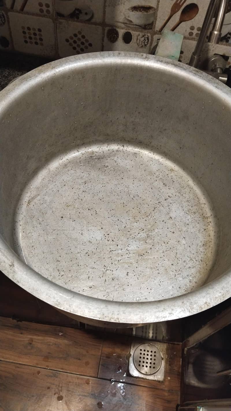Crockery 1