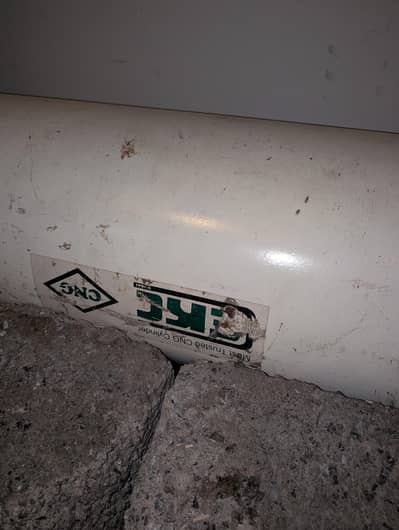 EKC Dubai made CNG cylinder with landirenzo Advancer and full kit