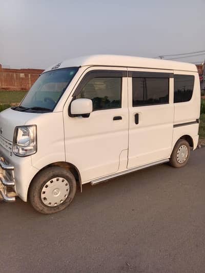 Nissan  clipper