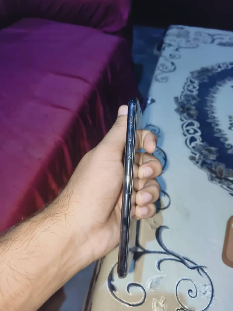 Apple iPhone XS Max 1