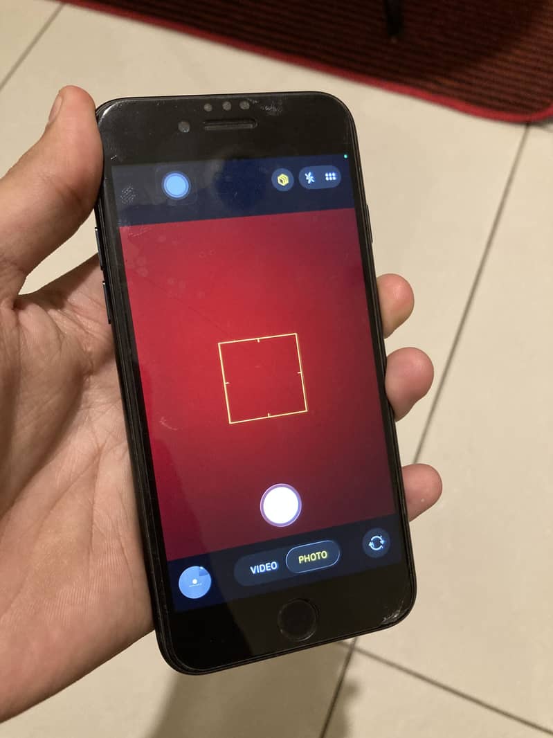 Apple iPhone SE 11