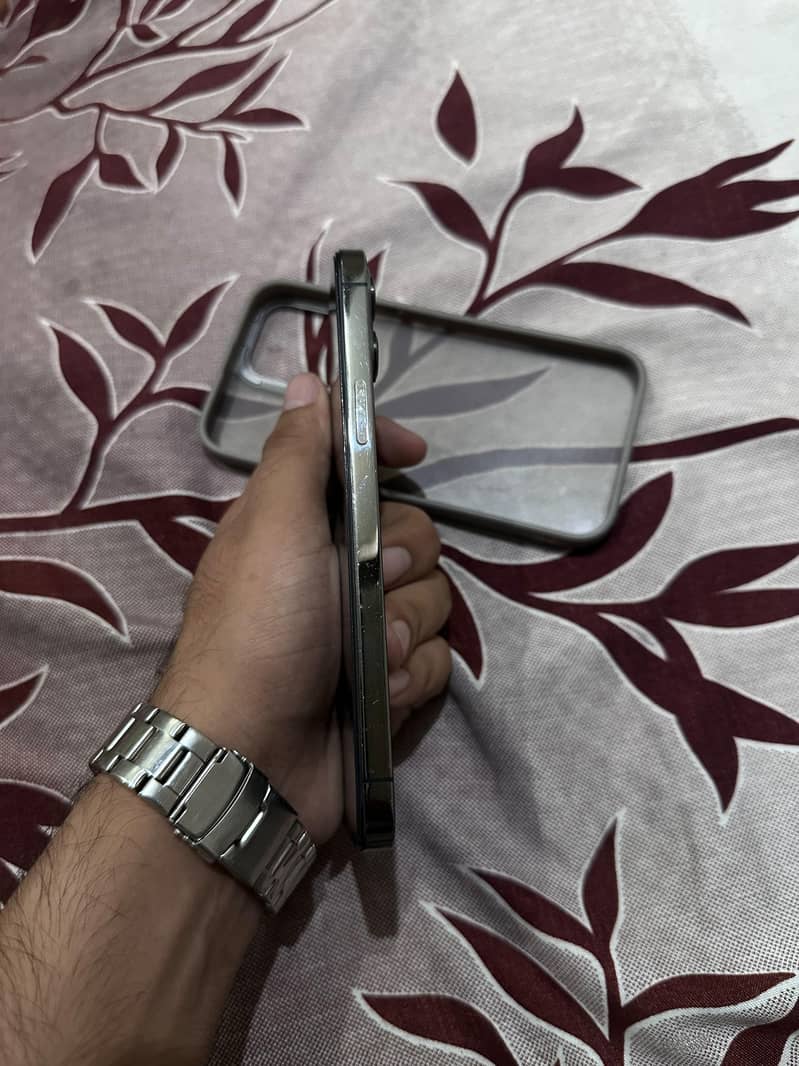 Apple iPhone 12 Pro Max 3