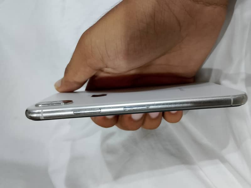 Apple iPhone X 2