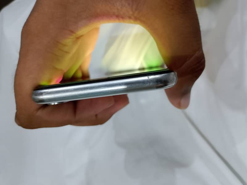 Apple iPhone X 5