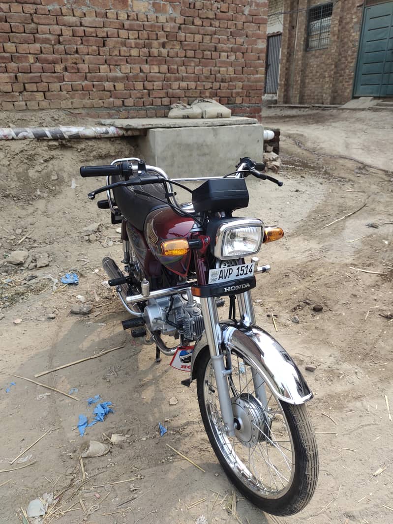 Honda cd70 4