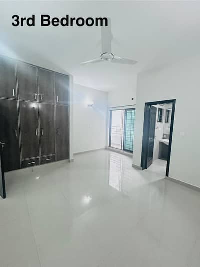 3 Beds Brand New Good Location Apartment Is Available For Sale In Sector B Askari XI Lahore. Askari 11 - Sector B, Askari 11, Askari, Lahore, Punjab