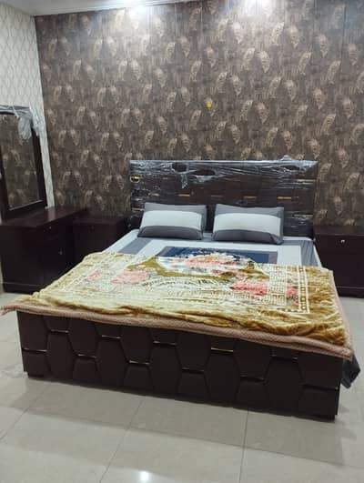 Furnished room near bahria orchard raiwaid road daily weekly monthly