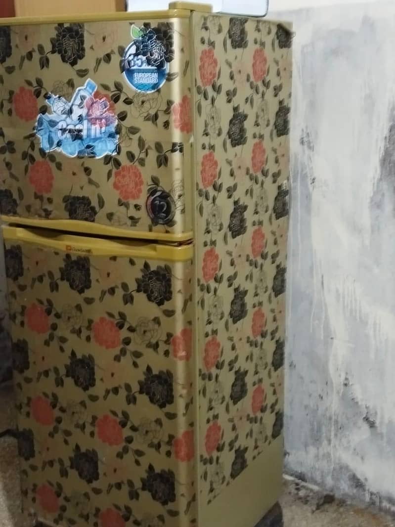 mini Dawlance fridge 1