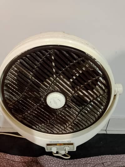18 Inch Room Air Circulator Fan – Good Condition