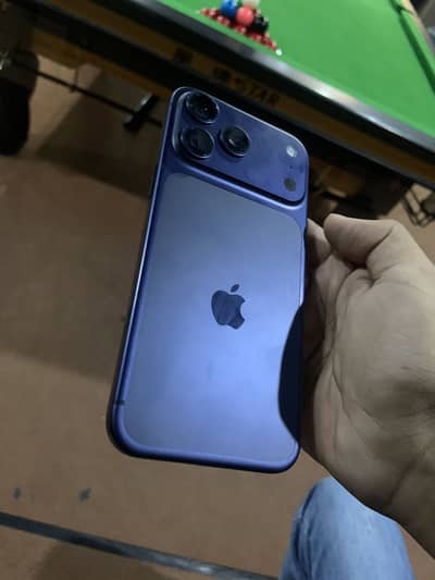 Apple iPhone 17 Pro Max jv one hand use with box and genuine cable