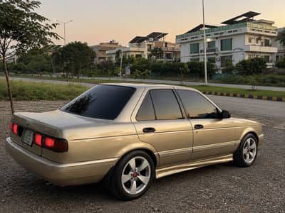 Nissan Sunny 1990