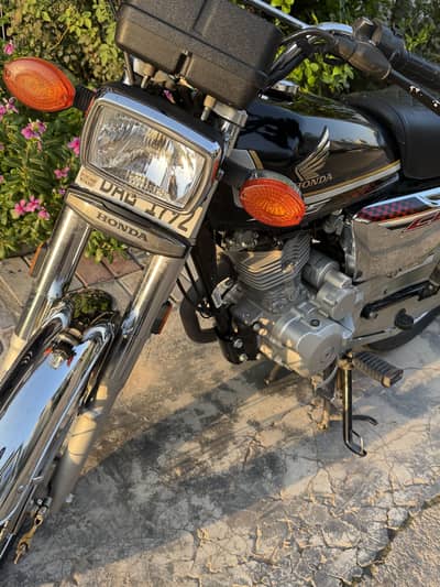 Honda CG 125 Special Edition Total Genuine Bike
