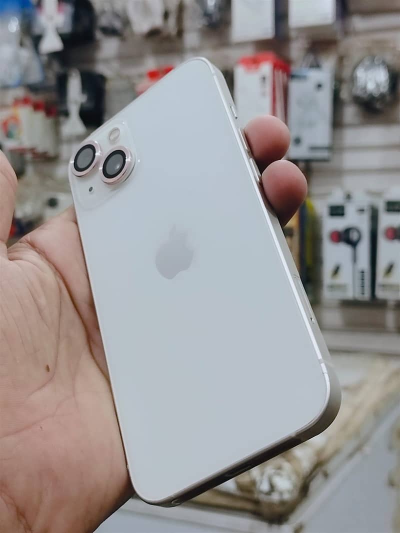 Apple iPhone 13 0