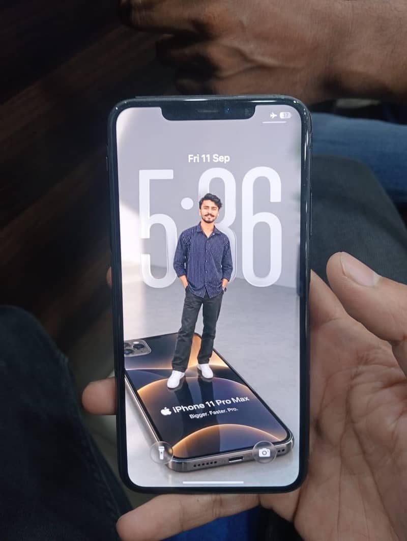 Apple iPhone 11 Pro Max 0