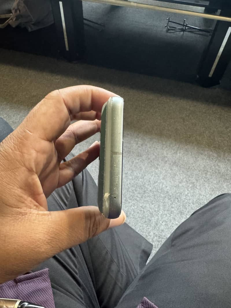 Google pixel 8 4