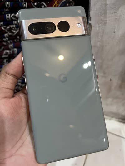 Google Pixel 7 Pro official approved 10/10 condition fresh