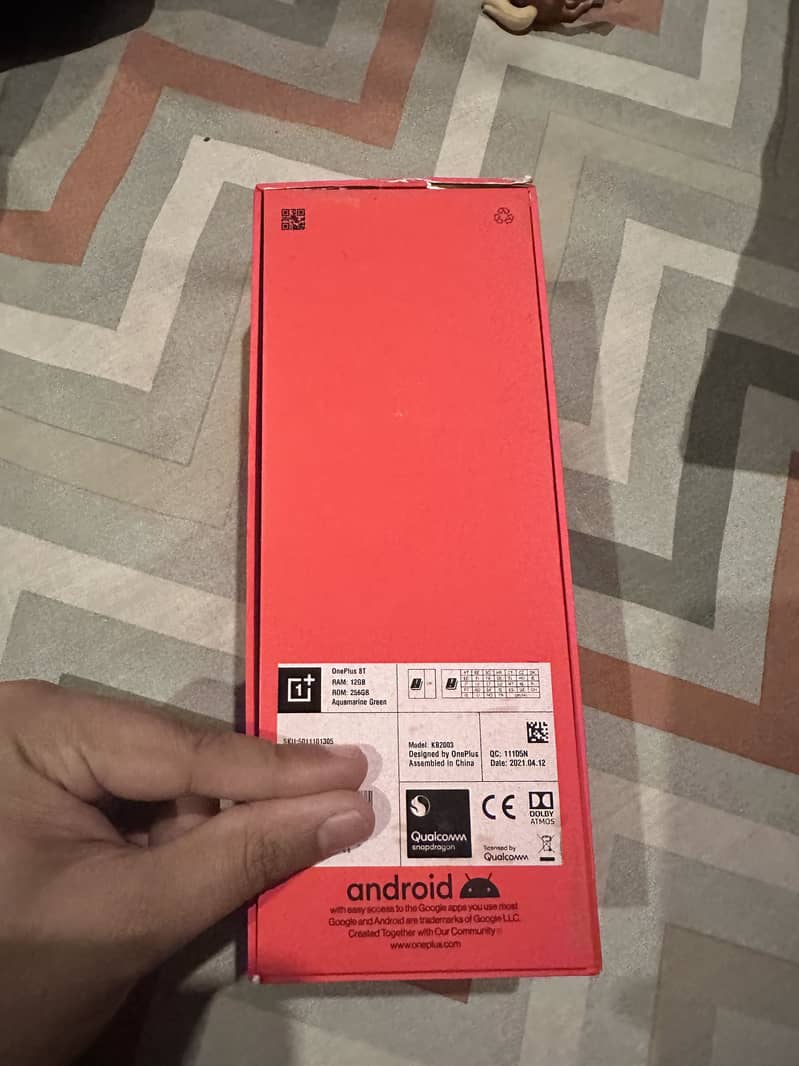 One Plus 8T 4