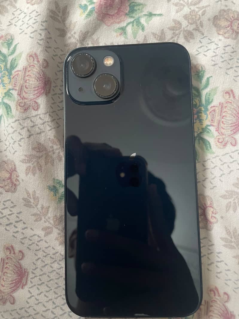 Apple iPhone 13 1