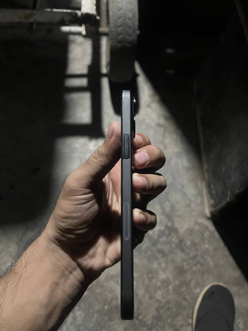 Apple iPhone 15 plus 5