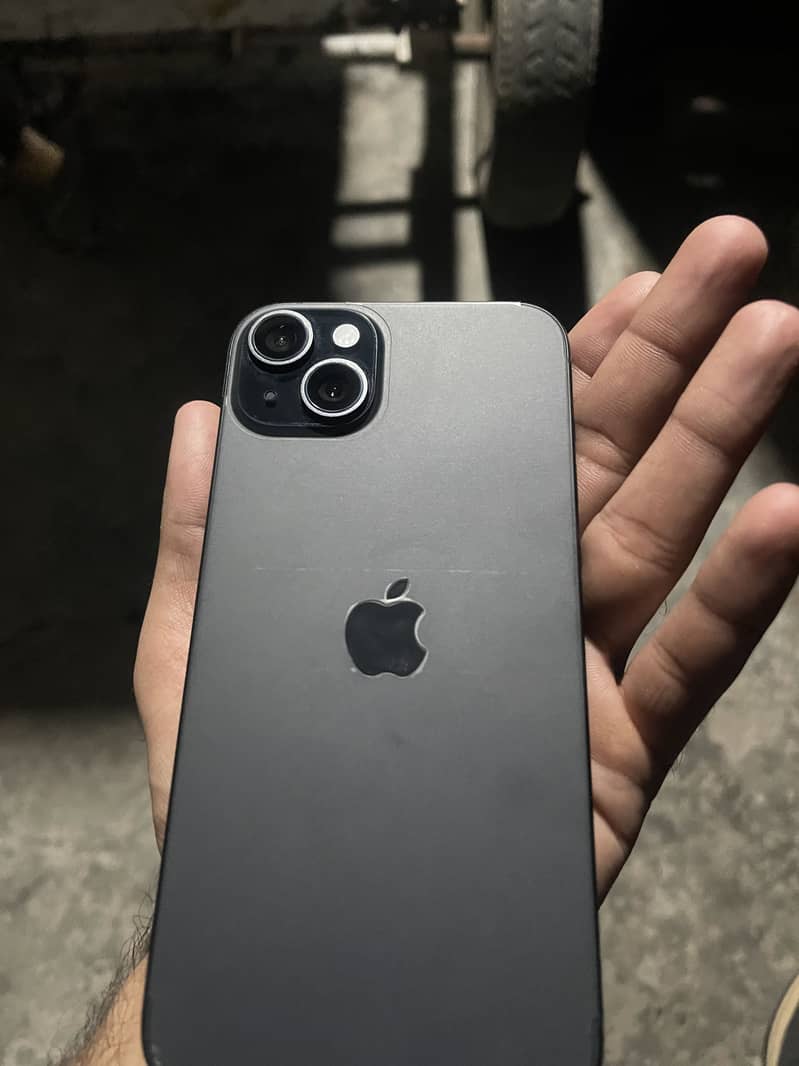 Apple iPhone 15 plus 6
