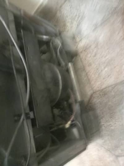 dawlance fridge non inverter medium size scratch less