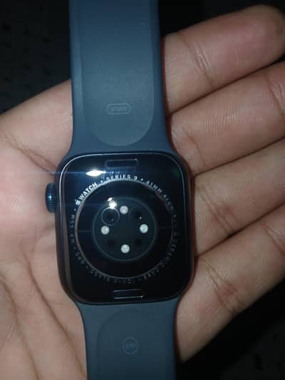 very good and new condition just box open and 100 battery helalth