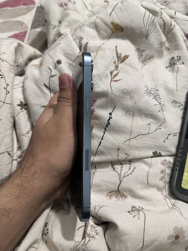 Apple iPhone 13 Pro Max 3