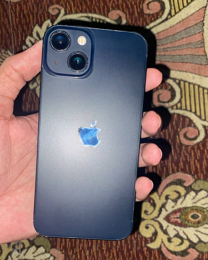 Apple iPhone 13 1