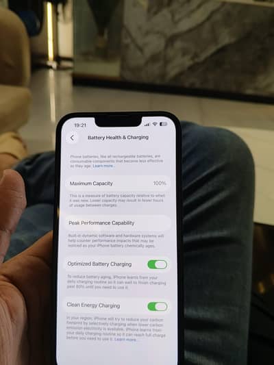 Apple iPhone 13