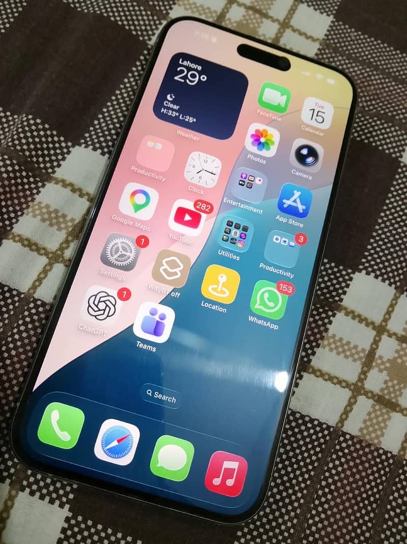 Apple iPhone 15 Pro Max 2