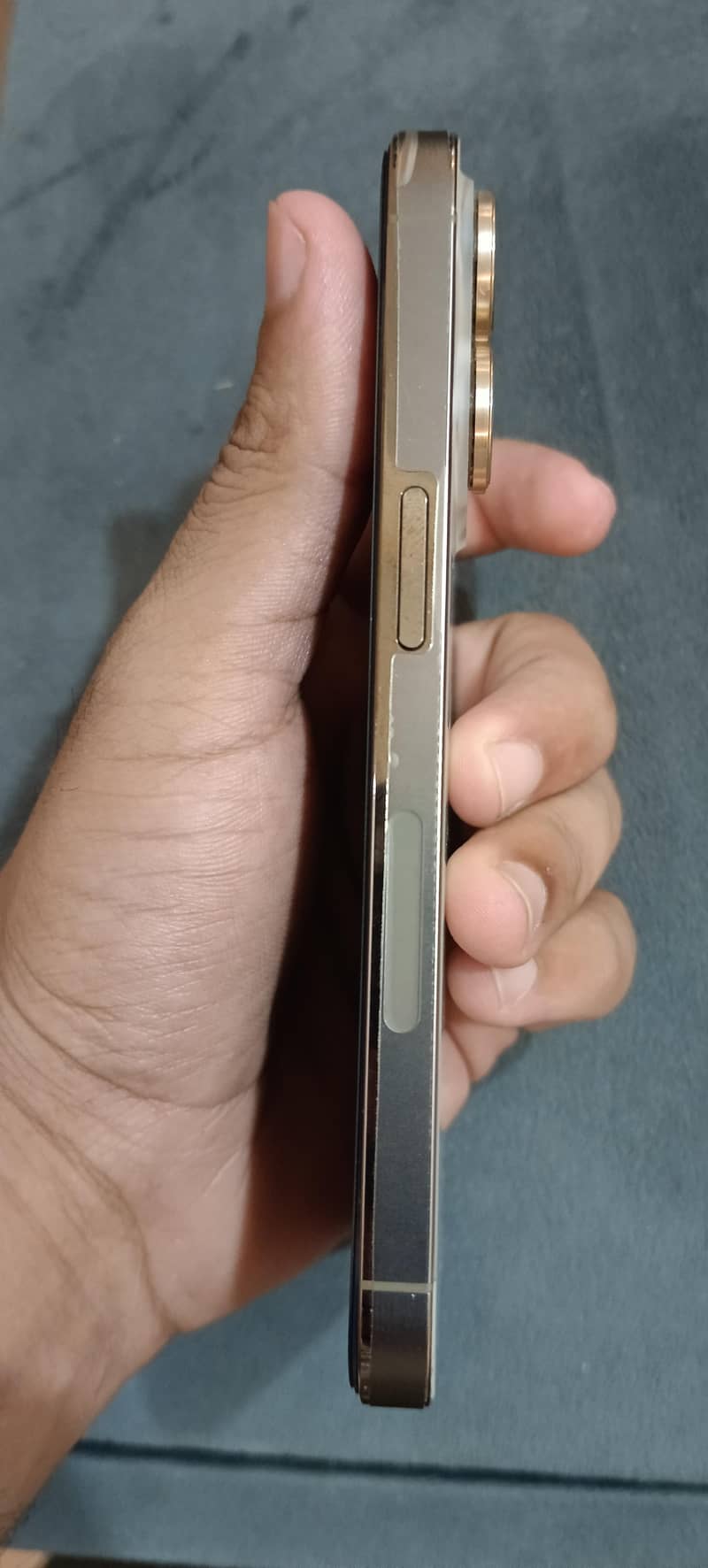 Apple iPhone 14 Pro 2