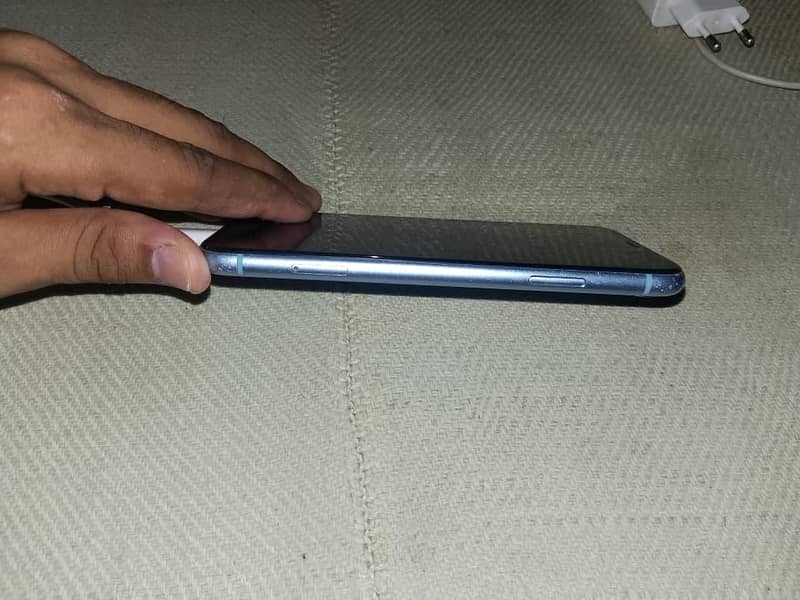 Apple iPhone XR 3