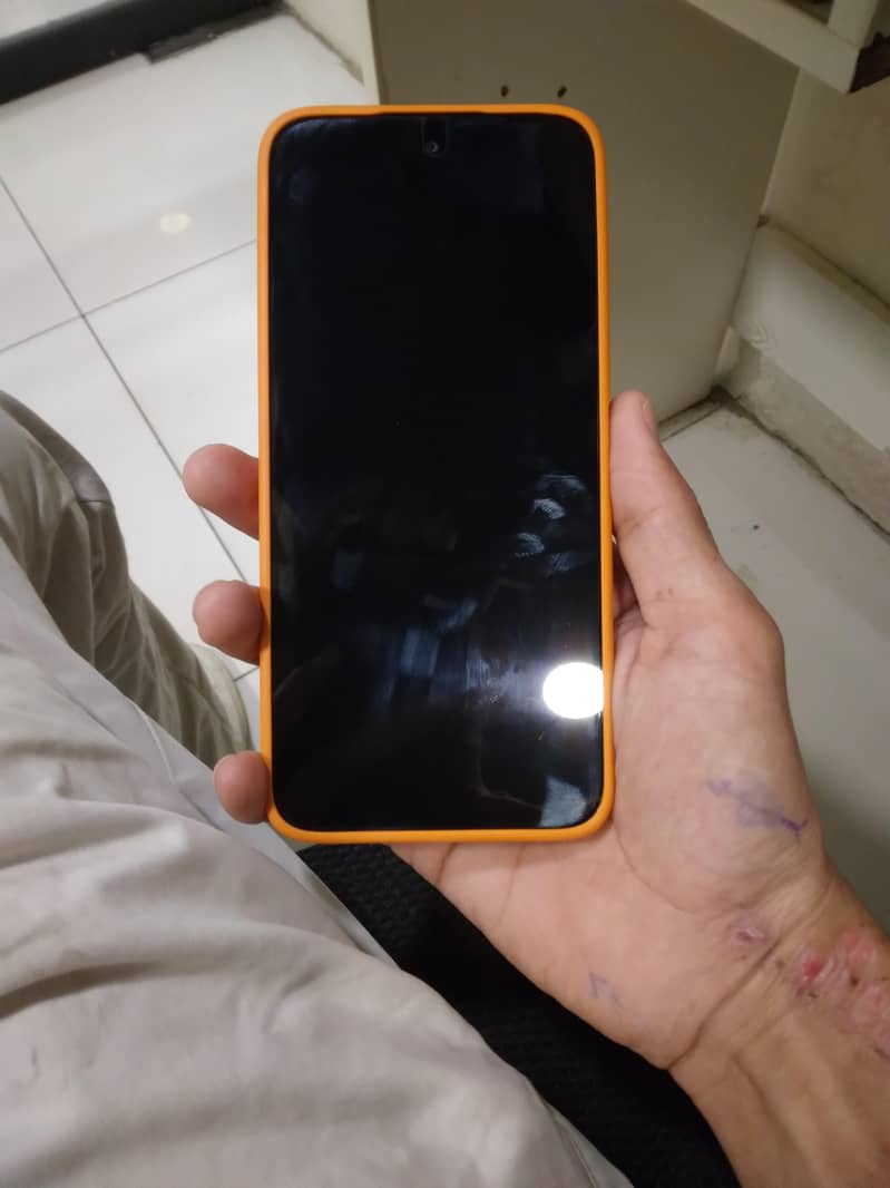 Tecno Spark Go 2