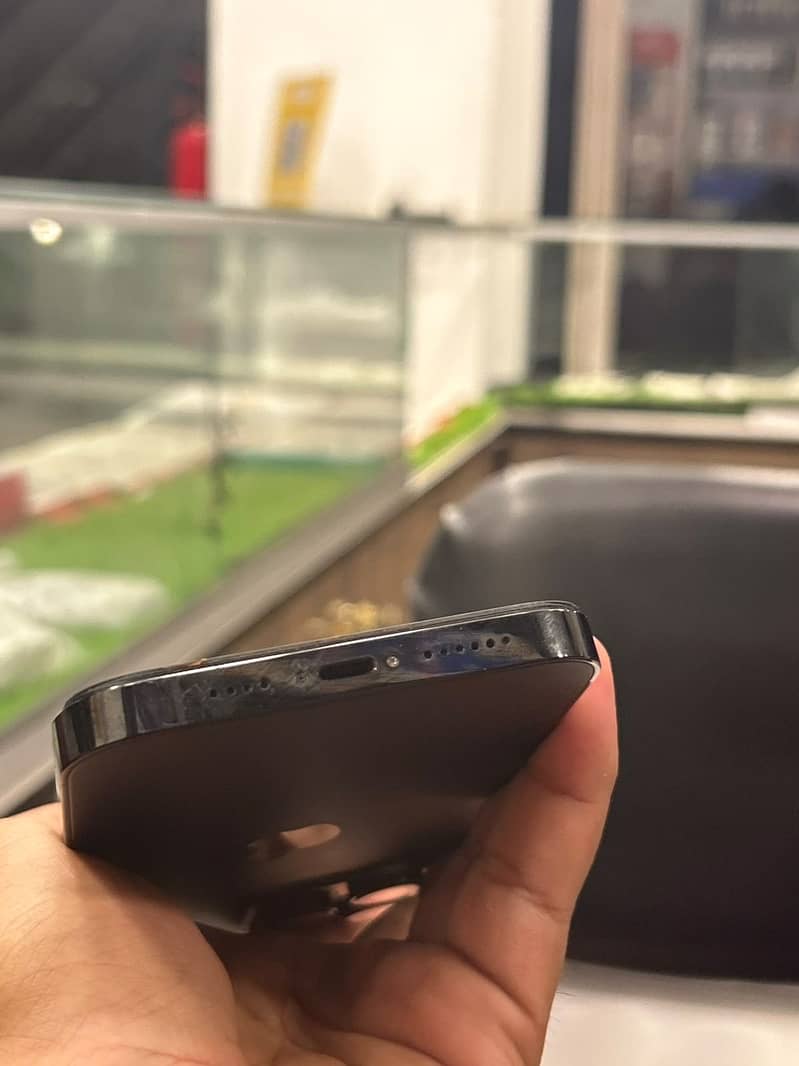Apple iPhone 14 Pro Max 2