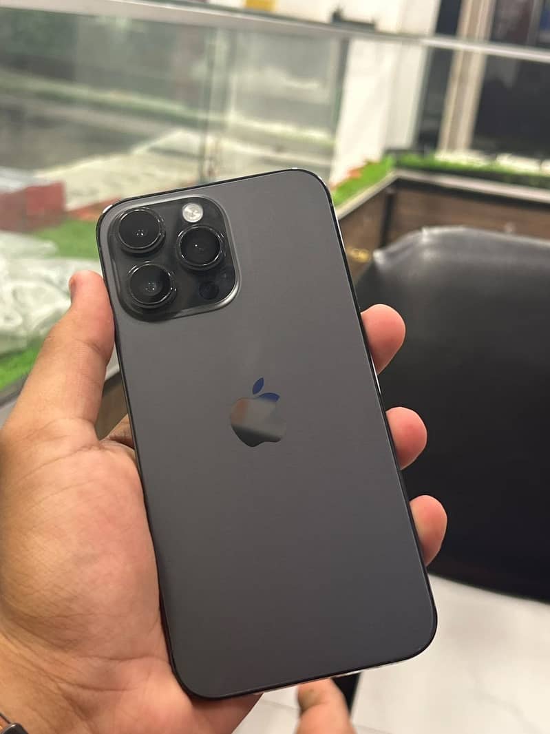 Apple iPhone 14 Pro Max 6