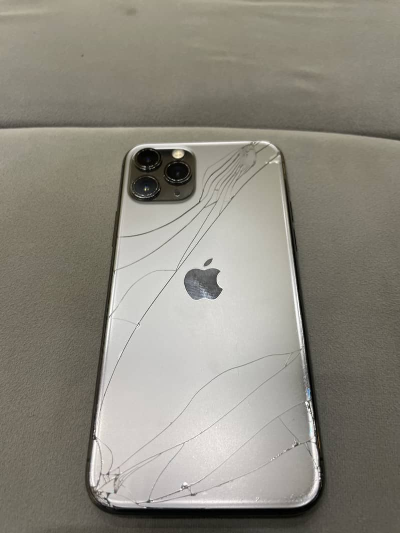 Apple iPhone 11 Pro 1