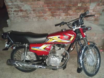 03224503048 condtion 2025 model 5 hazar nahi use howa abhi