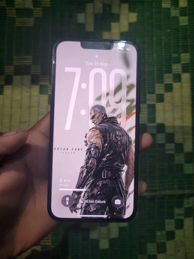 Apple iPhone 13 1