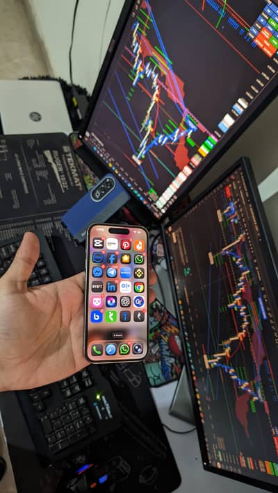 Apple iPhone 15 Pro Natural Titanium