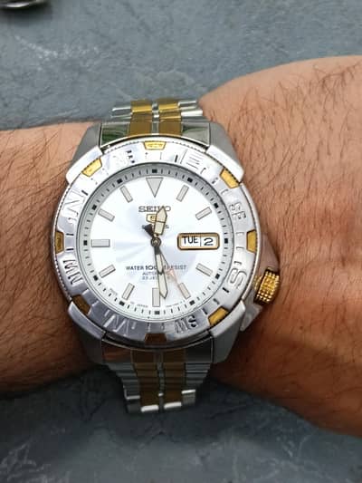 Seiko 5 sports watch original and made in Japan