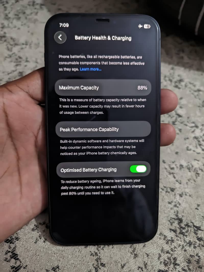 Apple iPhone 12 6